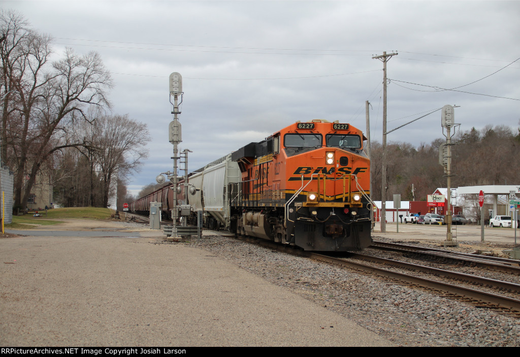 BNSF 6227 East